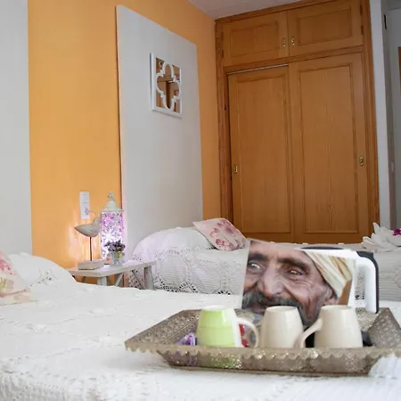 La Fonda Grupo Terra De Mar, Con Encanto Pensión